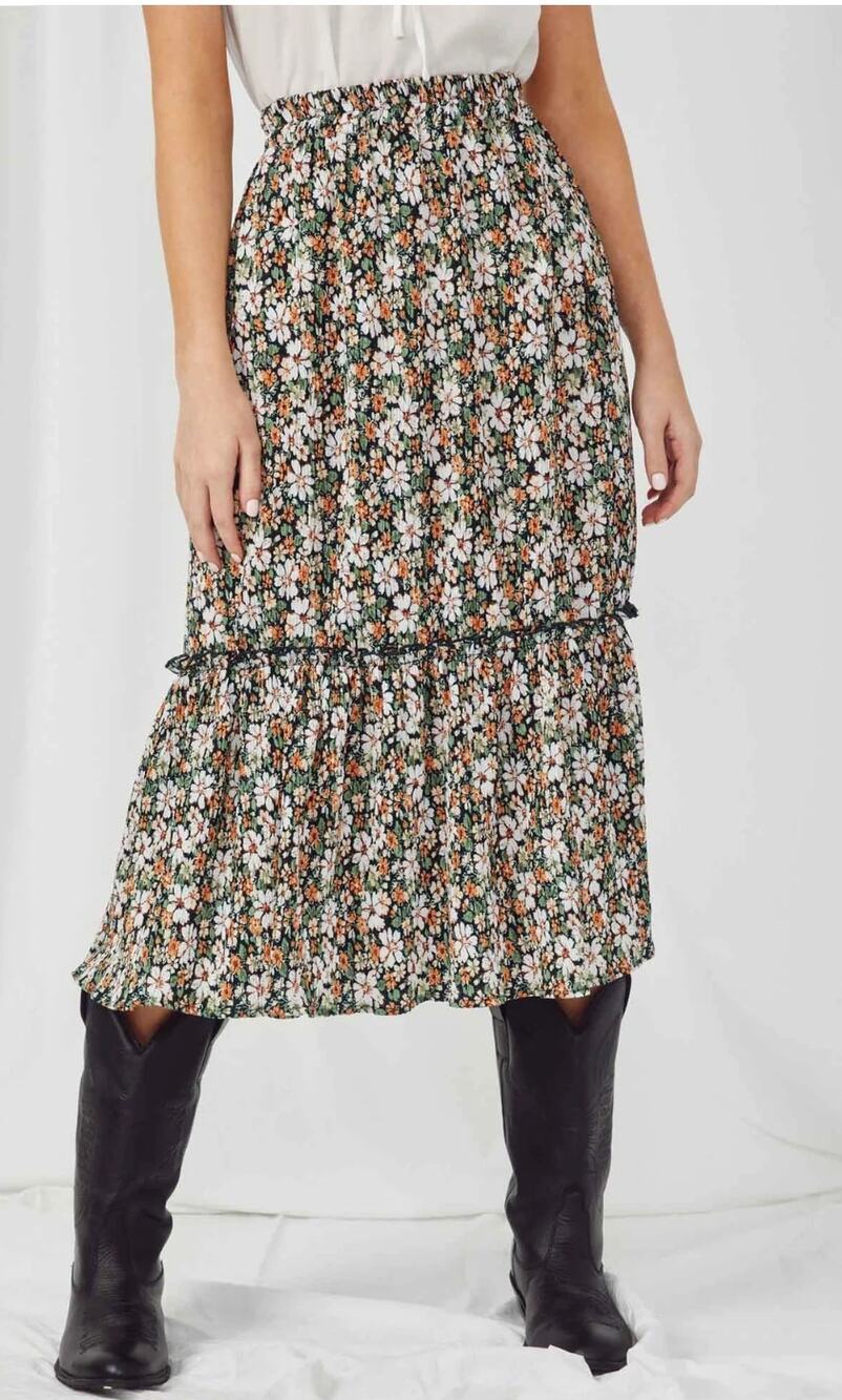 Hayden Los Angeles Bohemian Floral Elastic Waist Tiered Skirt Sz 1XL  Feminine